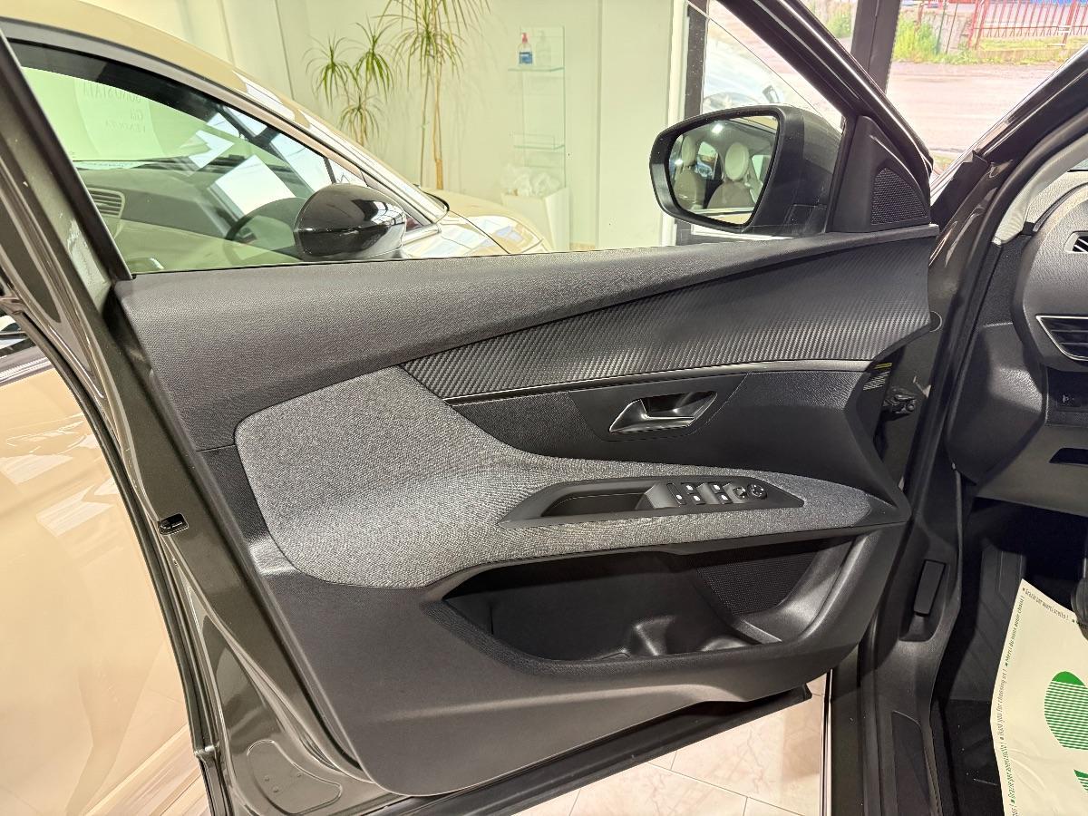 PEUGEOT - 3008 - BlueHDi 130 S&S Active; Navigatore;