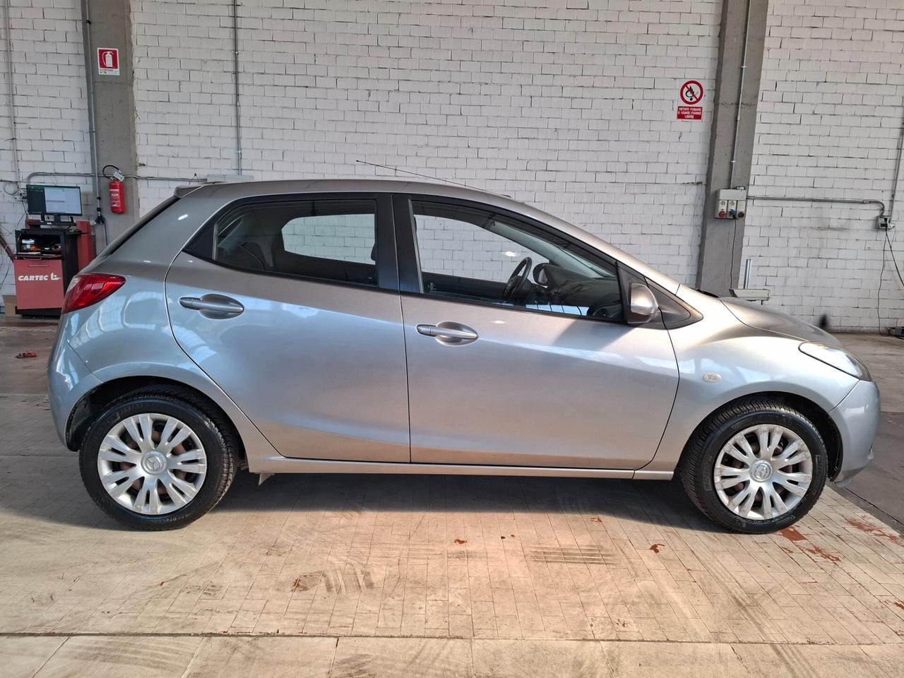 Mazda 2 Mazda2 1.3 16V 75CV 5p. Easy