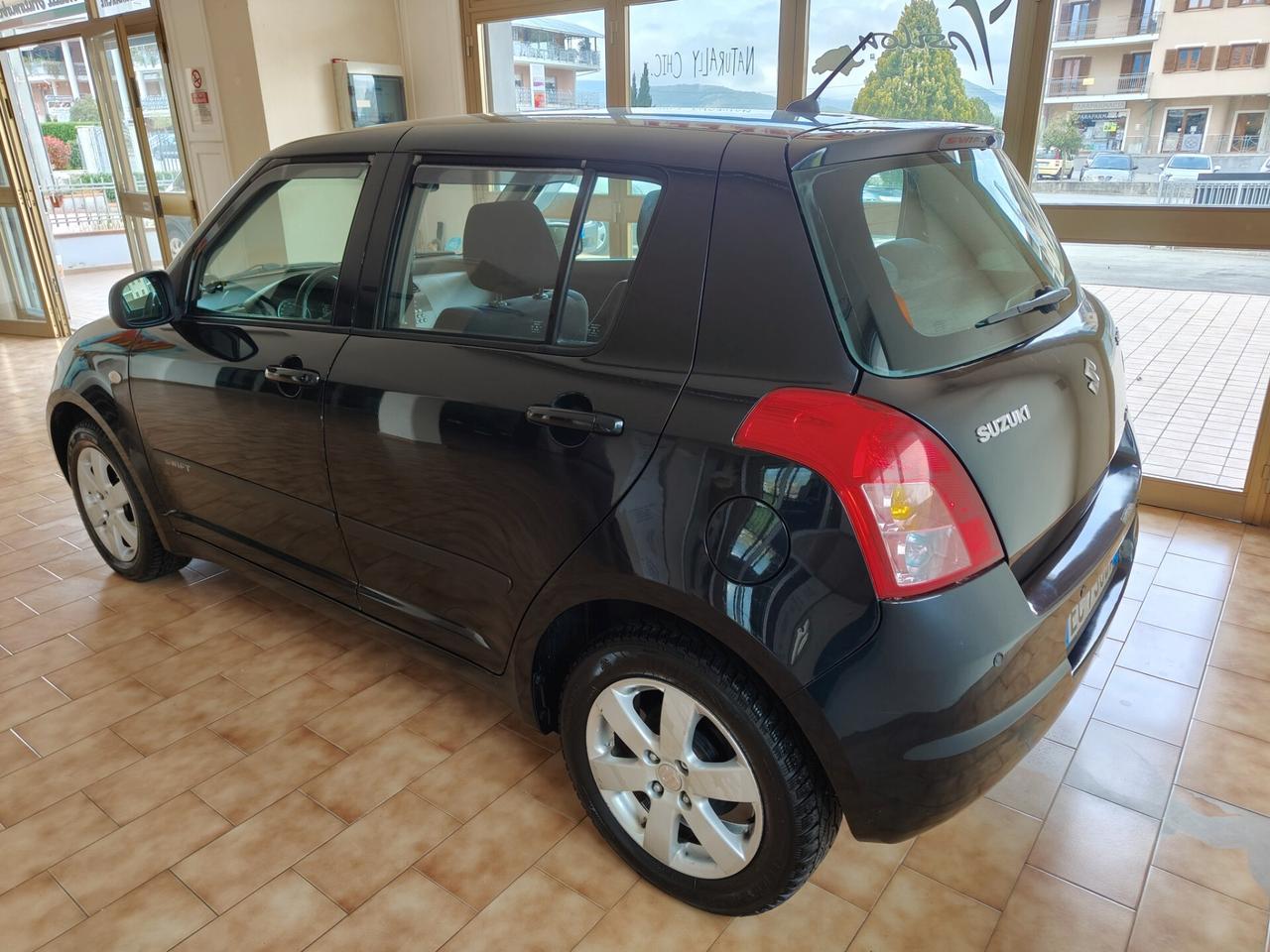 Suzuki Swift 1.3 4x4 5p. Outdoor Line GL