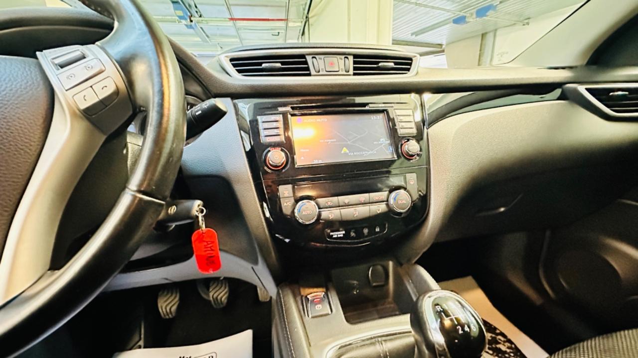 Nissan Qashqai 1.6 dCi 4x4 Tekna. Tagliandi certificati
