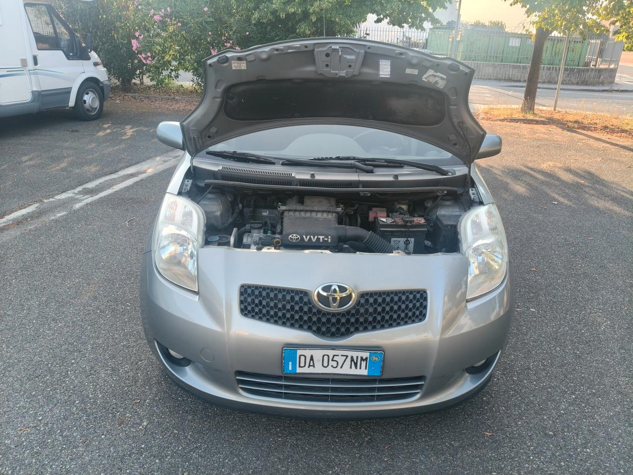 Toyota Yaris 1.3 5 porte AUTOMATICA