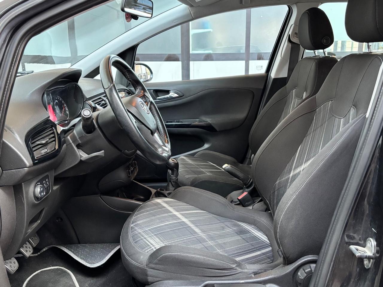 Opel Corsa 1.2 5 porte b-Color
