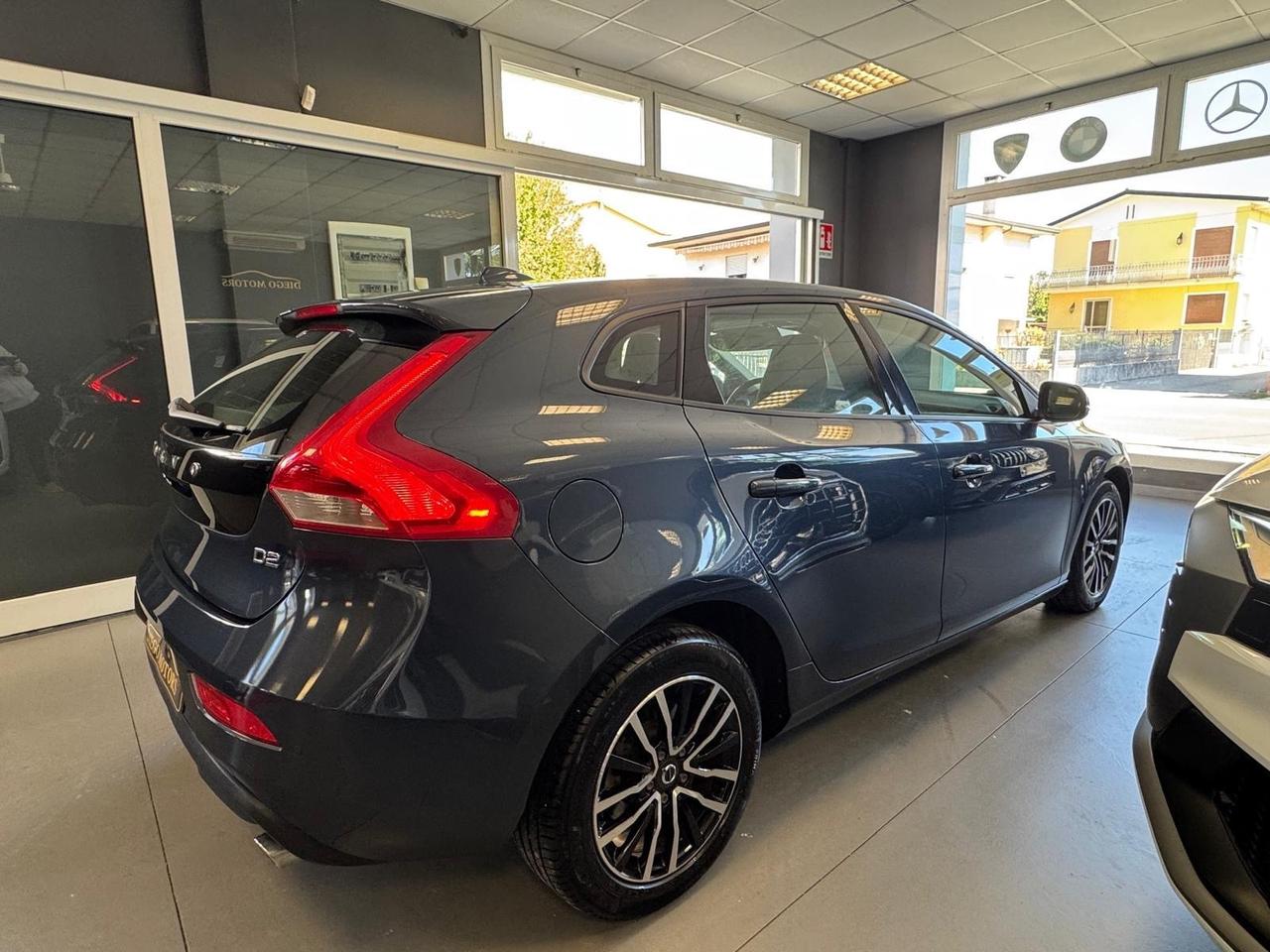 Volvo V40 D2 Geartronic Business Plus