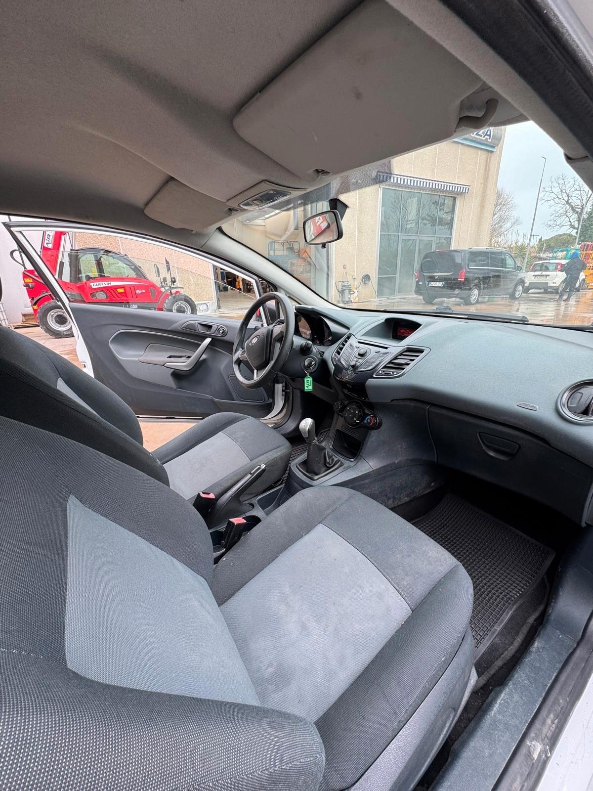 Ford Fiesta 1.4 D Van (Furgonata) – Revisionata fino al 2027