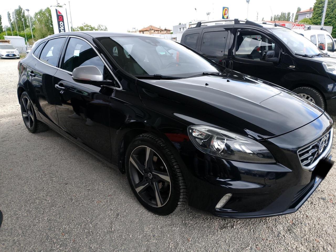 Volvo V40 D2 1.6 Powershift R-design Kinetic