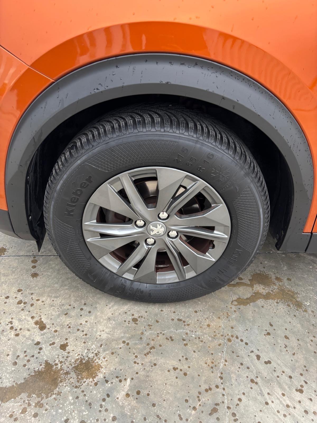 Peugeot 2008 BlueHDi 110 S&S Allure Pack