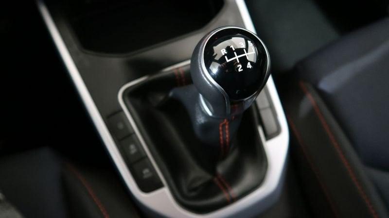 SEAT Arona 1.0 Eco TSI 70kW FR #CARPLAY#SENSORI PARK#