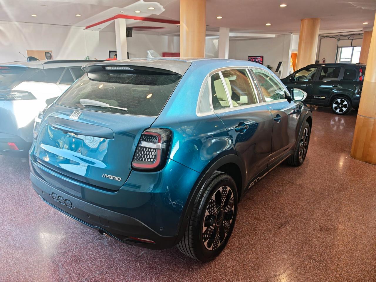 Fiat 600 Hybrid 100 CV DCT MHEV La Prima