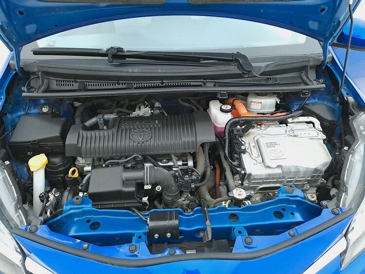 Toyota Yaris Hybrid Business BR113500 1.5 Full Hybrid 101CV