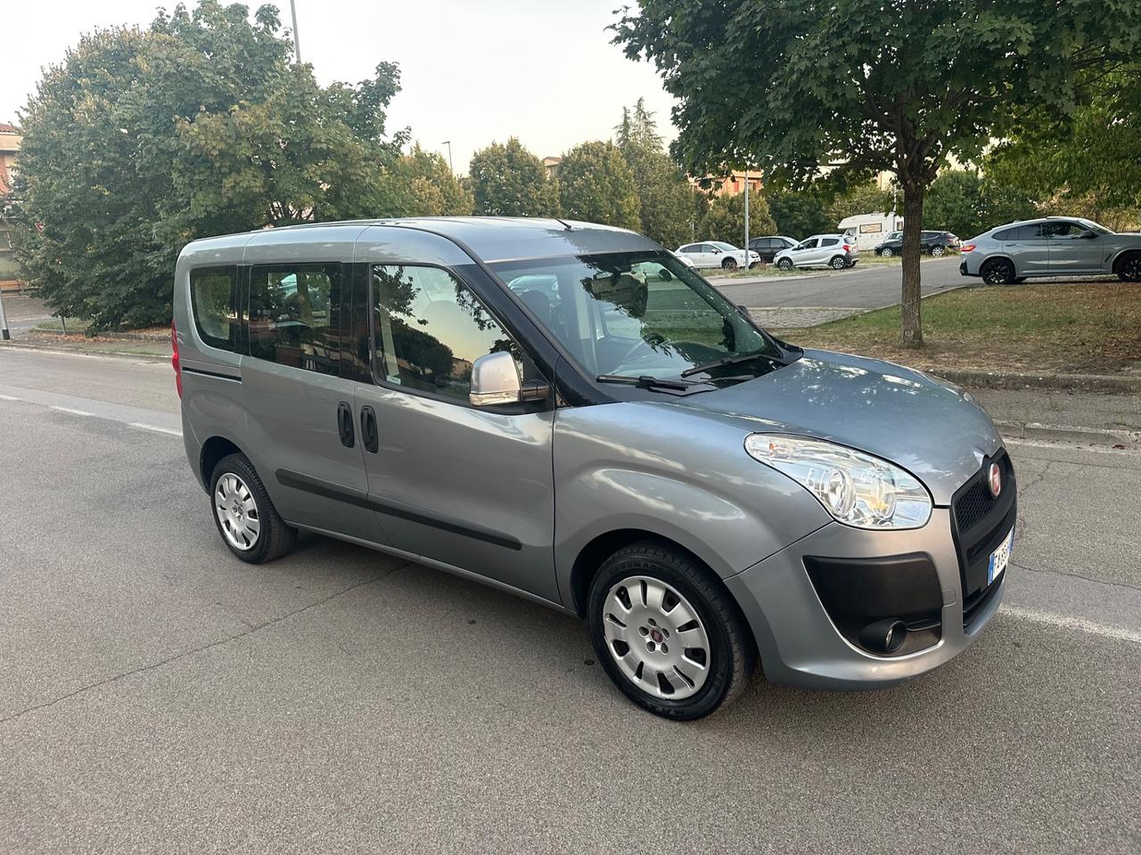Fiat Doblò 1.4 T-Jet 16V Natural Power Lounge