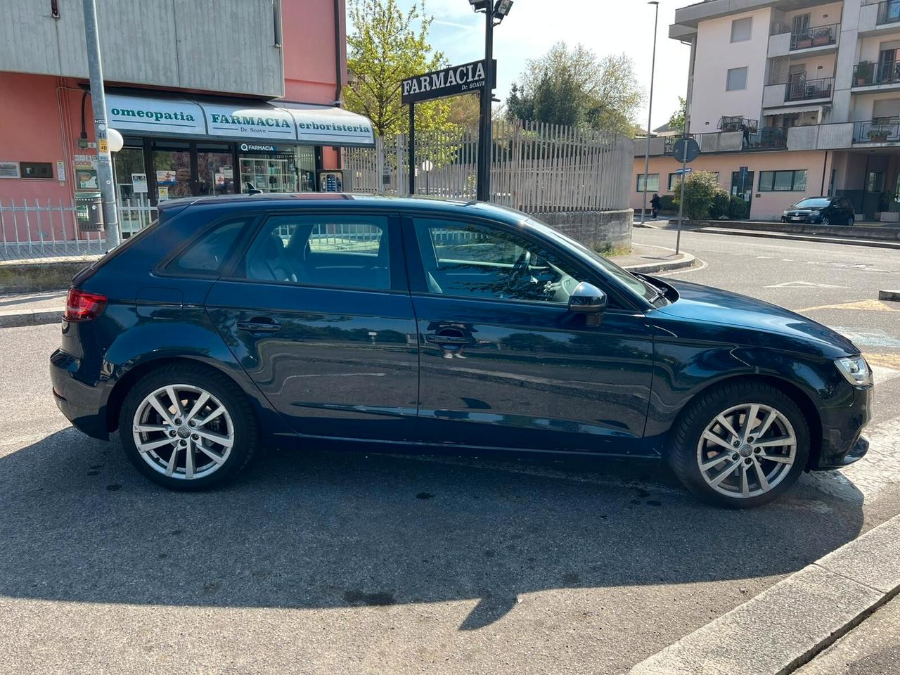 Audi A3 Sedan 35 TDI S tronic Business