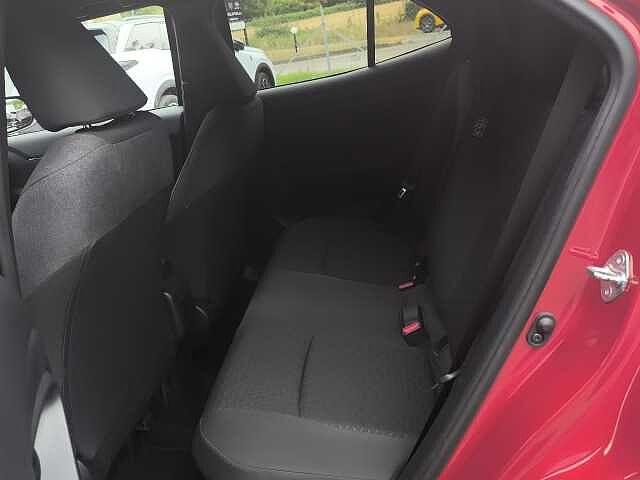Toyota Yaris Cross 1.5 Hybrid 5p. E-CVT AWD-i Trend