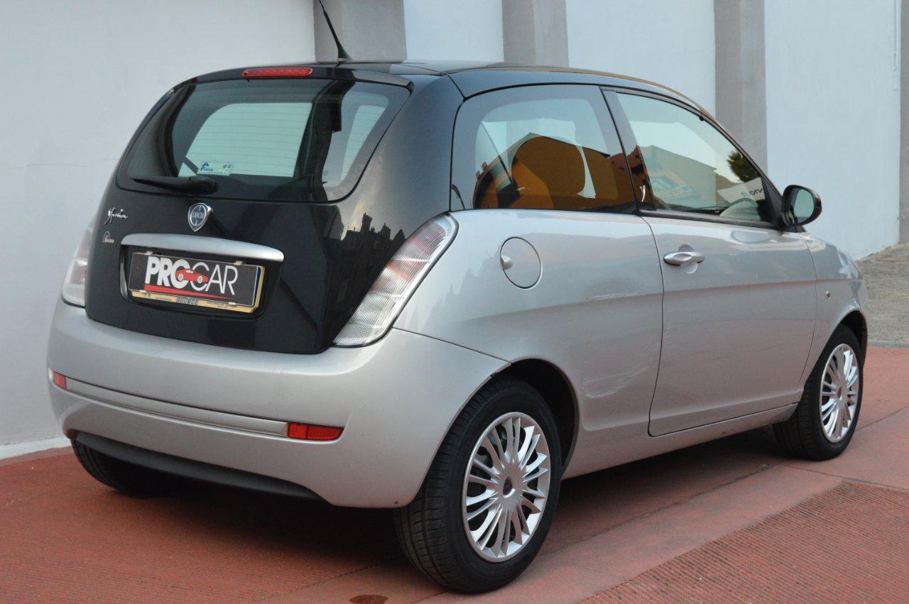 Lancia Ypsilon 3 Porte Ypsilon 1.2 8v New Oro (oro)