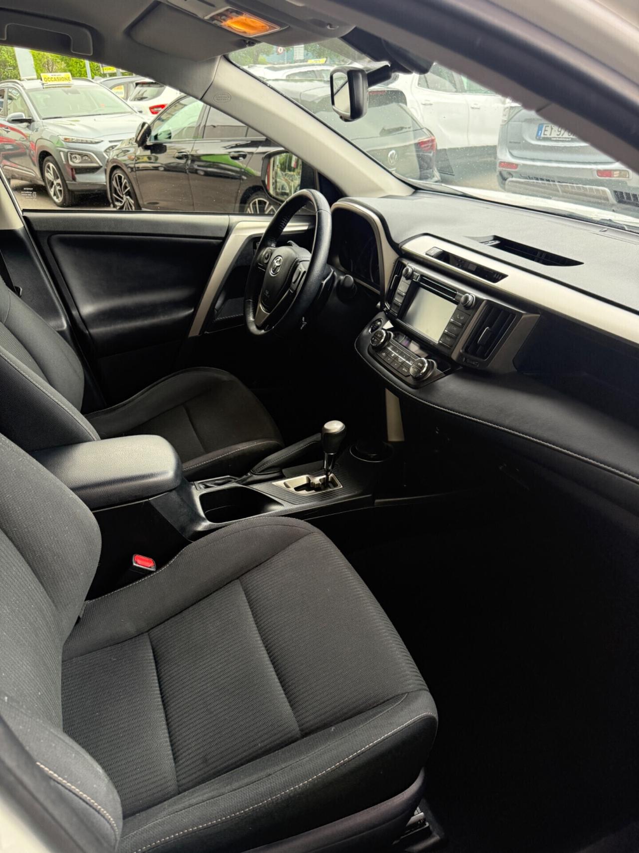TOYOTA RAV4 2.0 D-4D 4WD STYLE 4X4