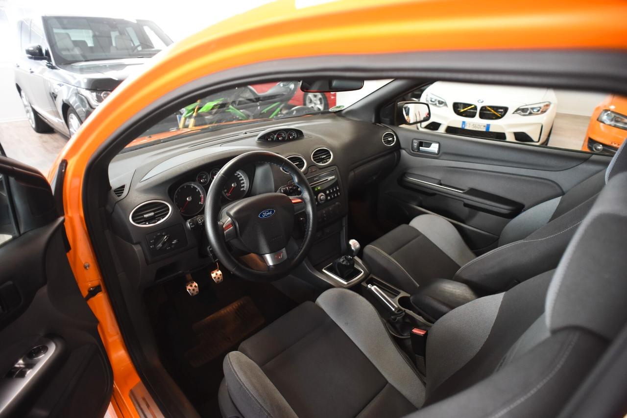 Ford Focus CC 2.5T (225CV) 20V Coupè ST