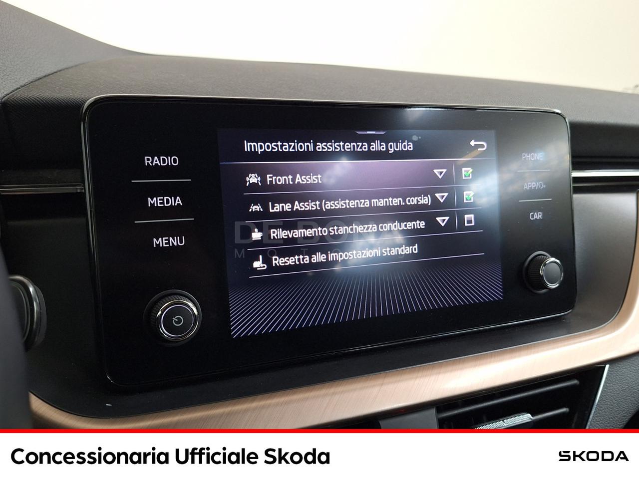 Skoda Kamiq 1.0 tsi black dots 110cv