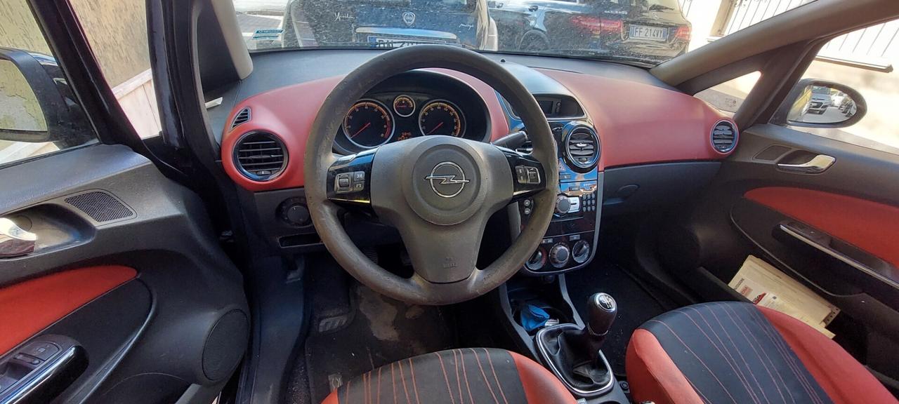 CORSA 1,2 GPL DI SERIE SCADENZA 2029 AUX LEGA MOTORE IMPECCABILE X NEOPATENTATI