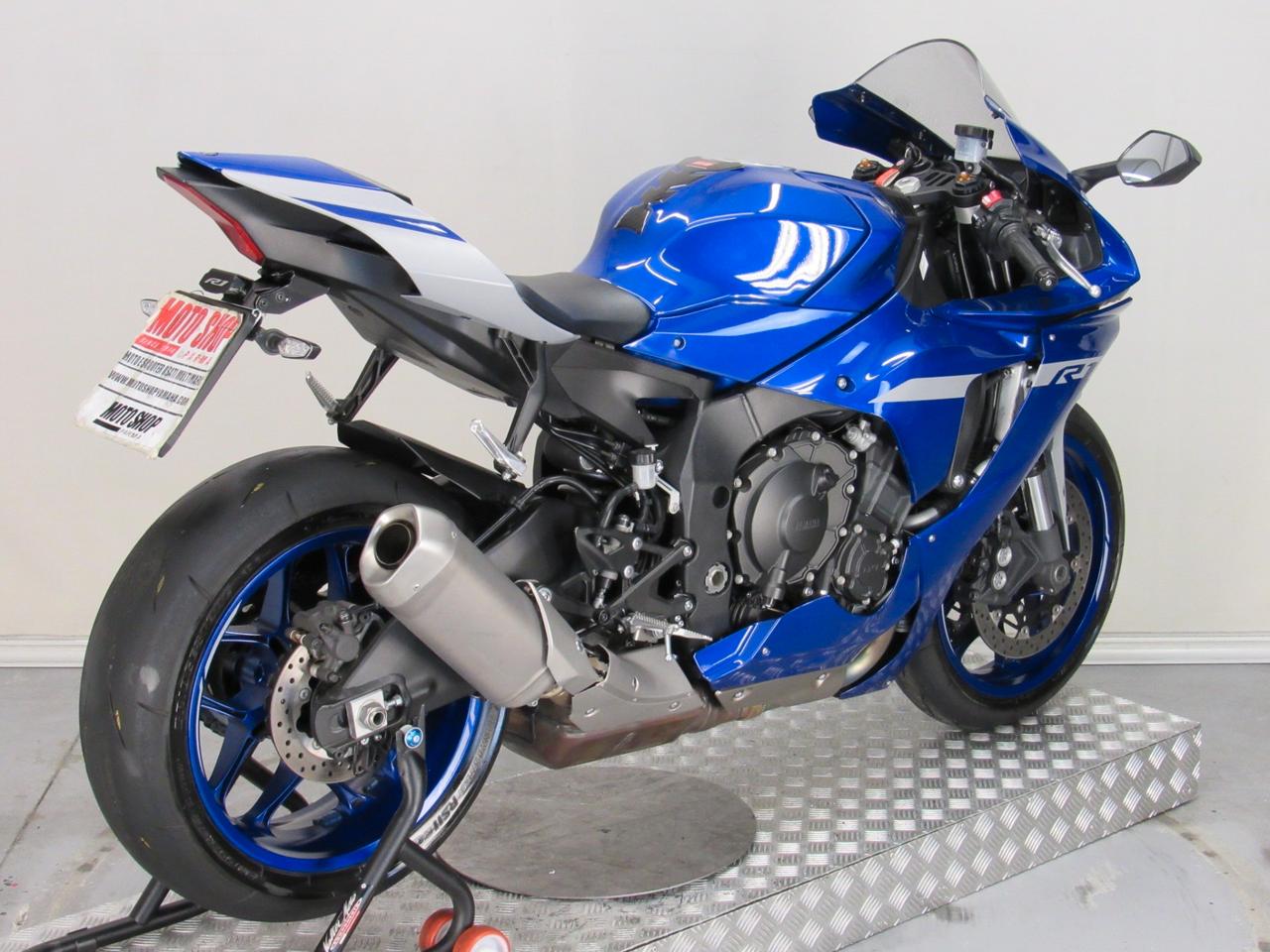 Yamaha YZF R1 R1