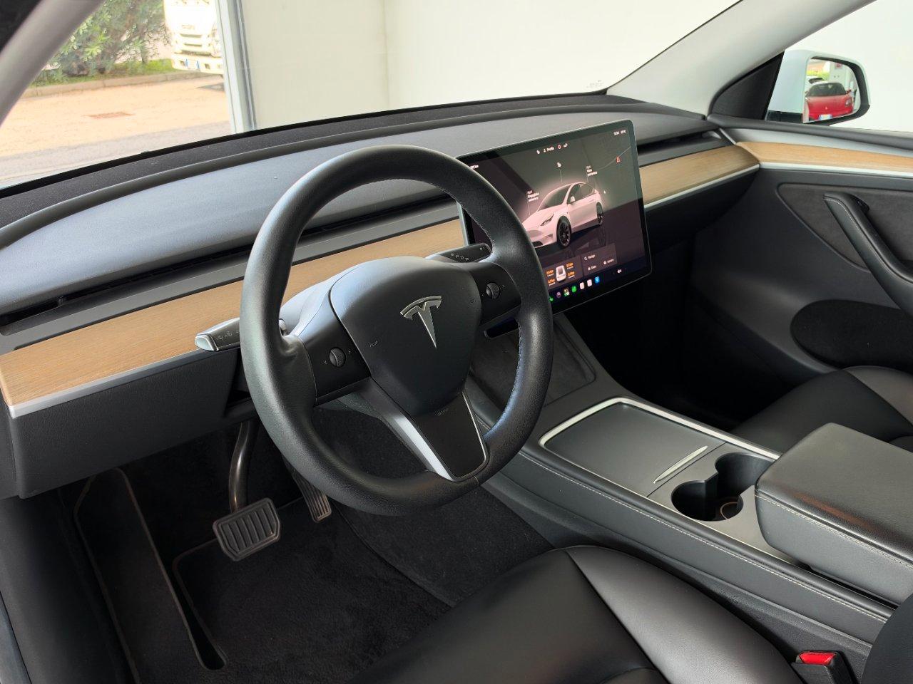 Tesla Model Y Single Motor RWD my23 IVA ESPOSTA