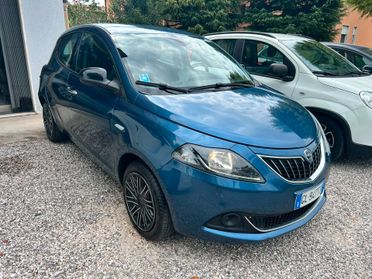 Lancia Ypsilon 1.0 FireFly 5 porte S&S Hybrid Ecochic Silver