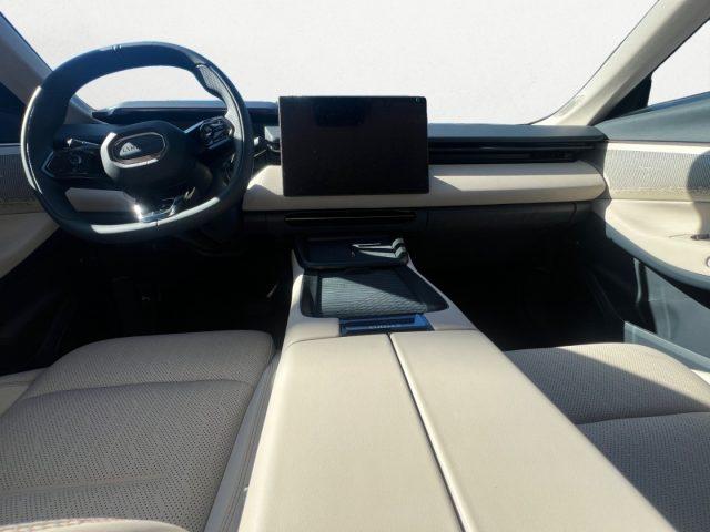 LYNK & CO 08 PHEV More