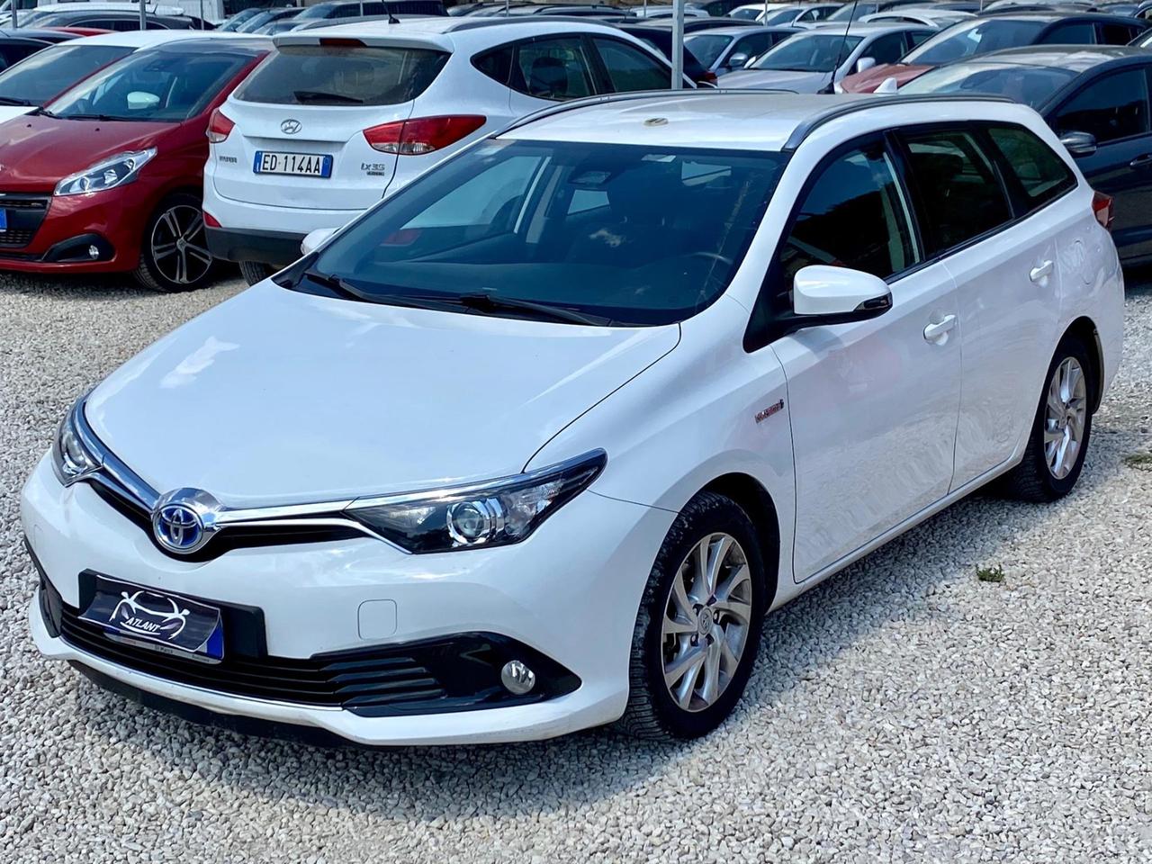 Toyota Auris Touring Sports 1.8 Hybrid Lounge