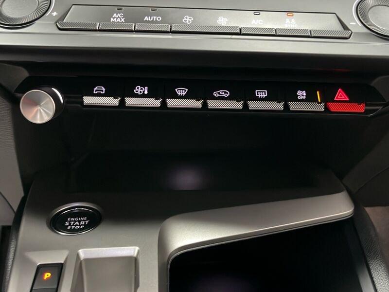 Peugeot 408 Allure Hybrid 136 e-DSC6 aut.