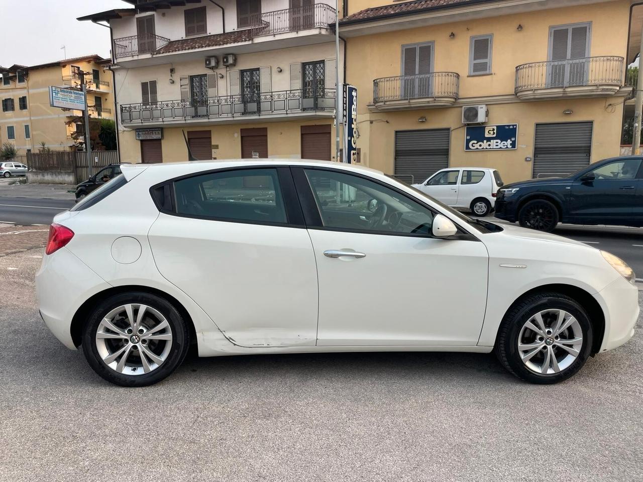 Alfa Romeo Giulietta 1.4 Turbo 105 CV Progression