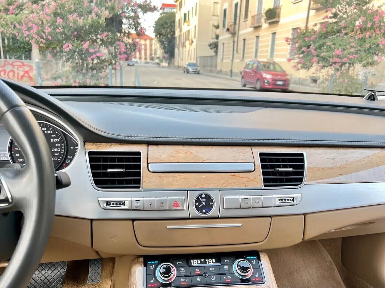 Audi A8 Lunga 6.3 W12 FSI 500cv Tiptornic8 Quattro