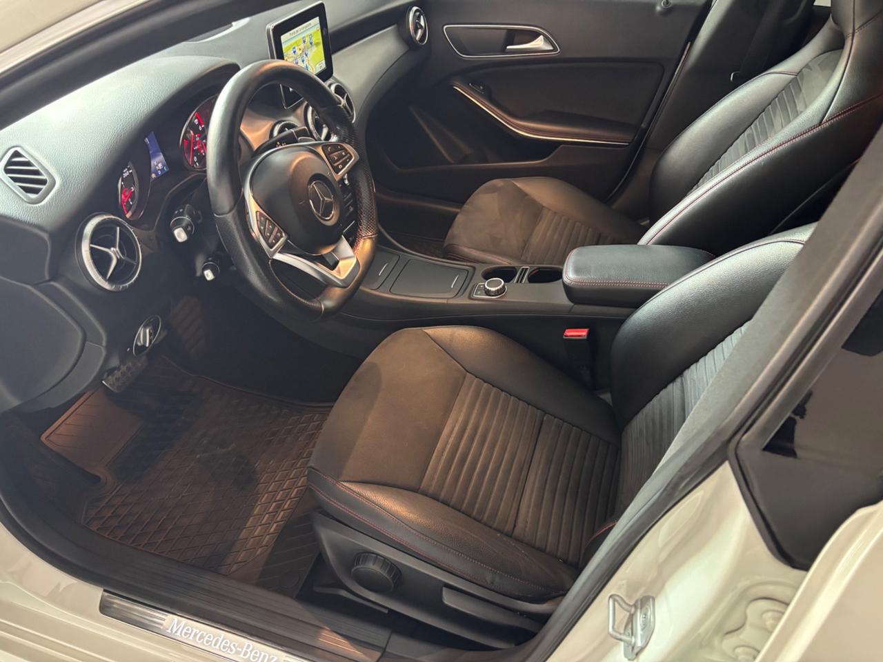 Mercedes-benz CLA 200 CDI Premium amg
