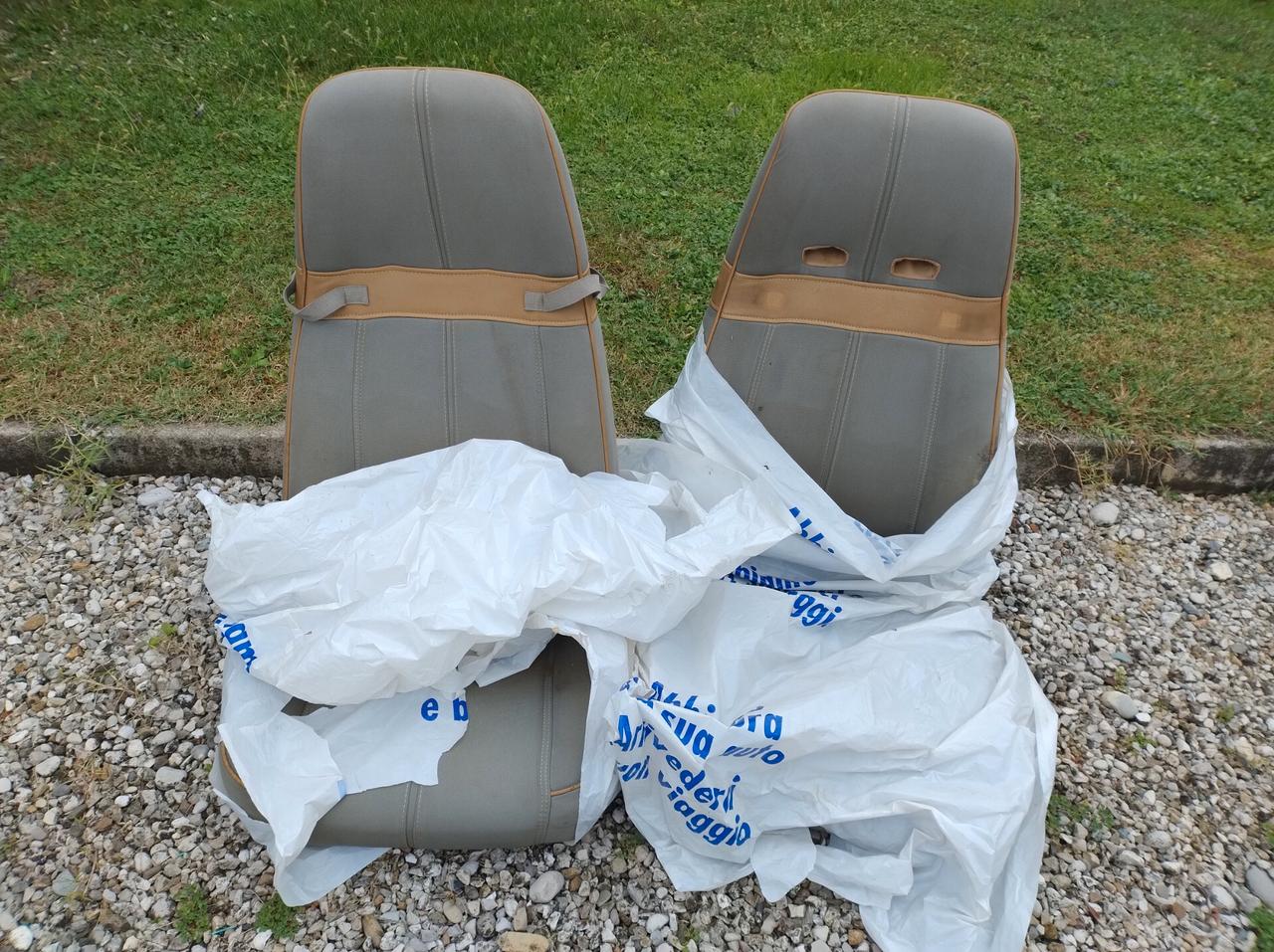 Jeep Wrangler 2.5 BENZINA | 1988 117 CV |Completa di tutti gli accessori 2 Treni Gomme