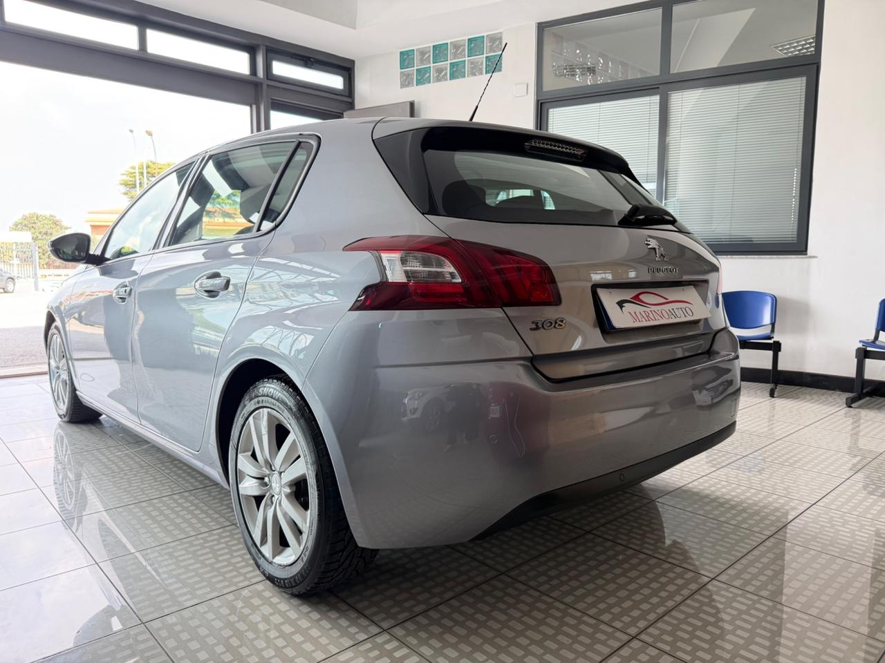 Peugeot 308 1.6 e-HDi 115 CV Stop&Start Business