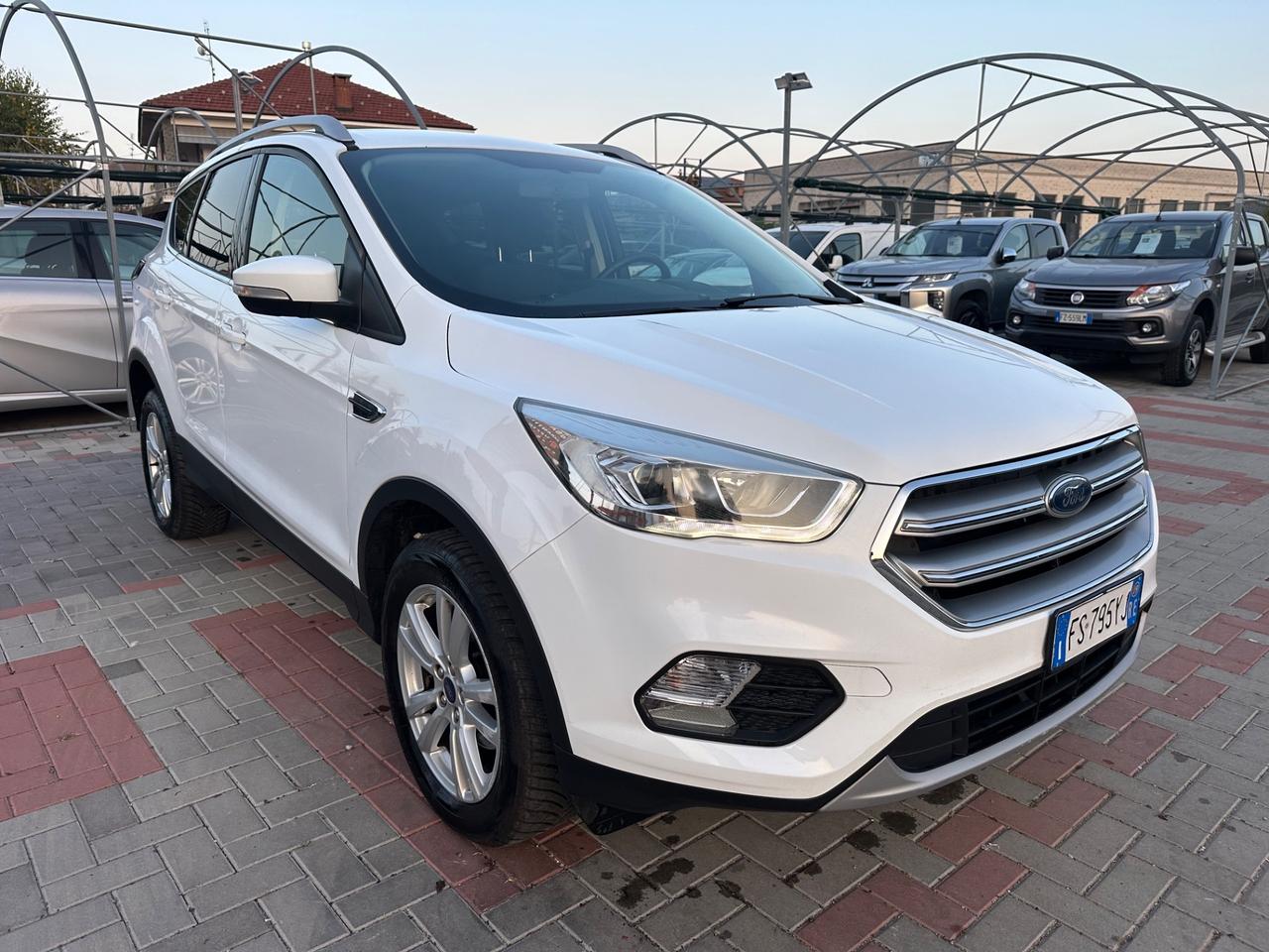 Ford Kuga 1.5 TDCI 120 CV OK NEOPATENTATI