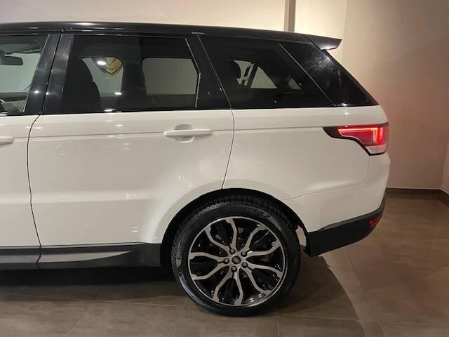 Land Rover Range Rover Sport 3.0 tdV6 HSE auto