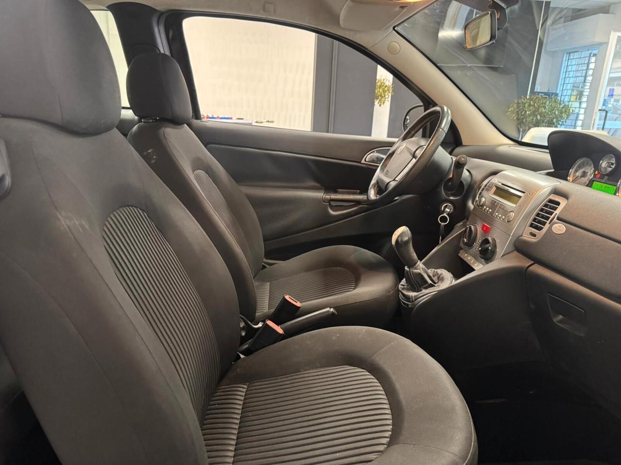 Lancia Ypsilon 1.3 MJT 75 CV Elle