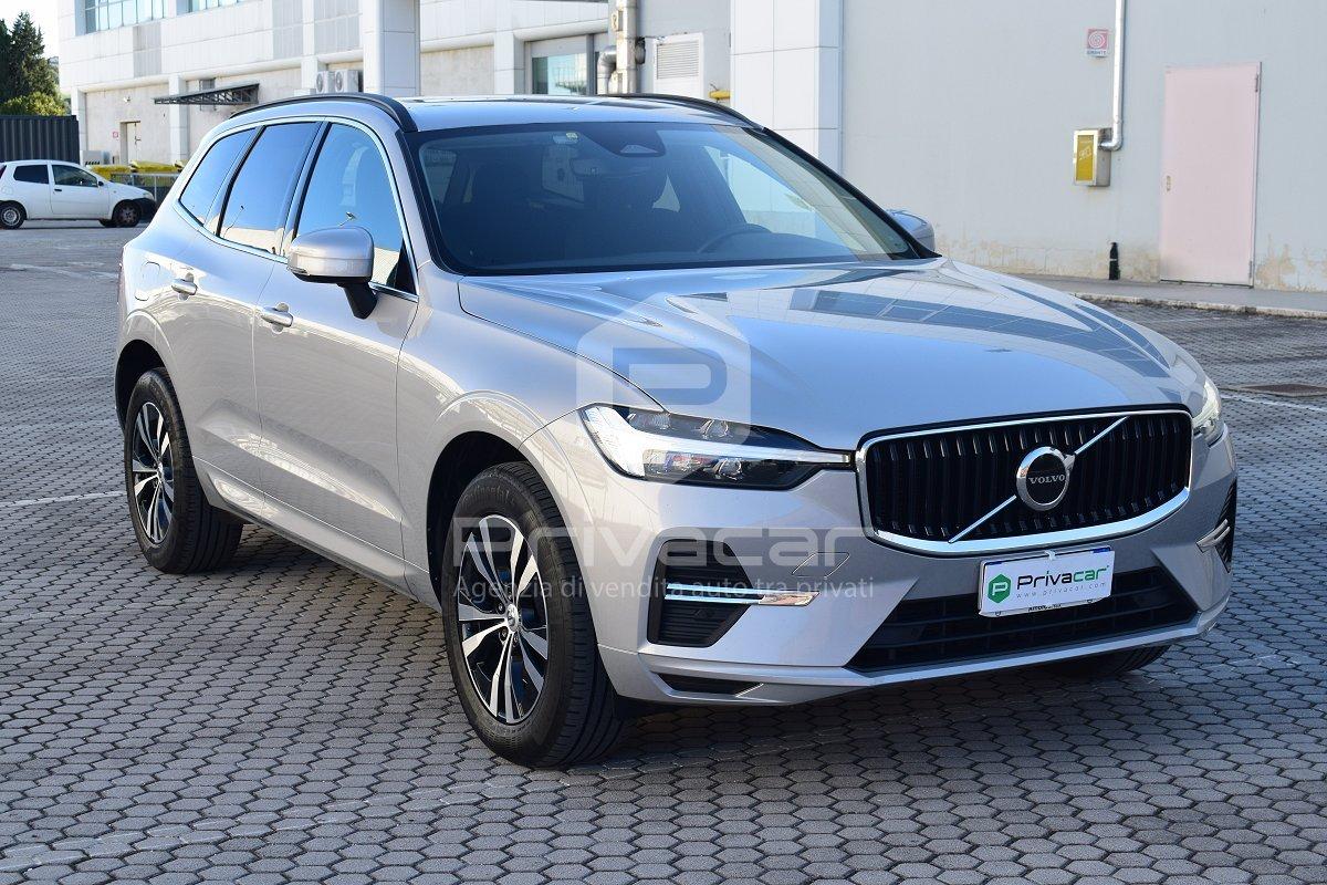 VOLVO XC60 B4 (d) Geartronic Momentum Pro