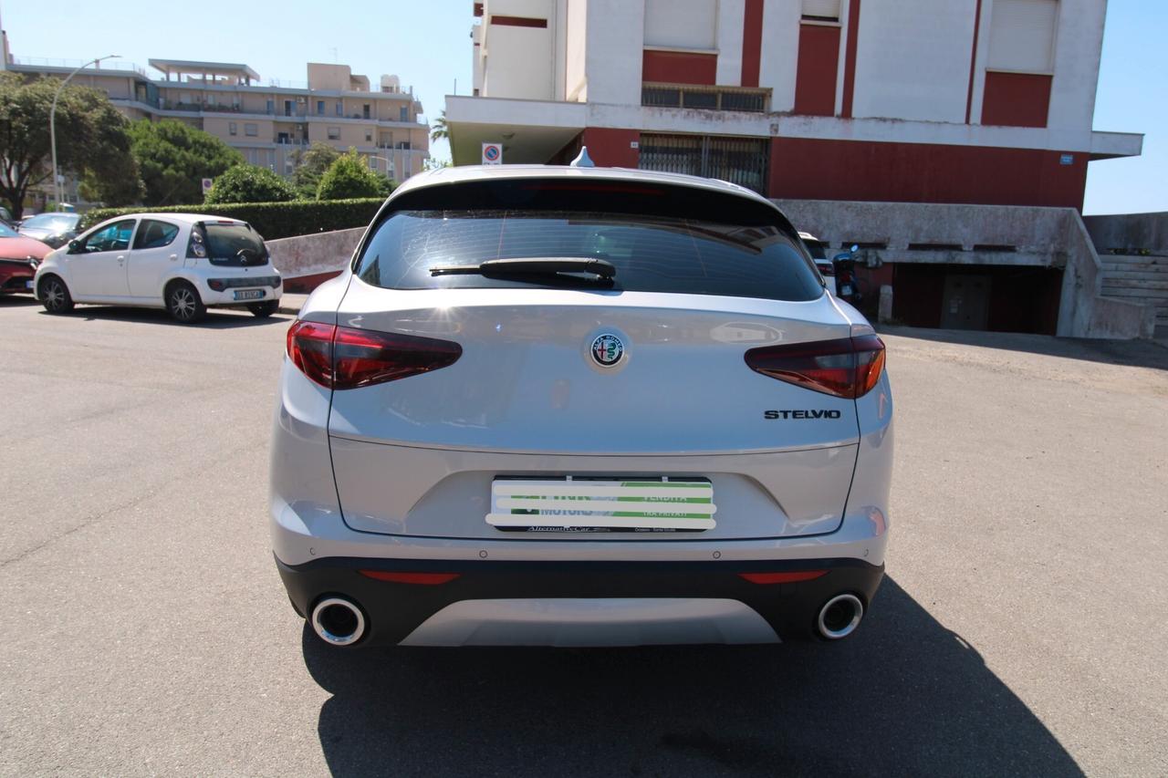 Alfa Romeo Stelvio 2.2 Turbodiesel 190 CV AT8 RWD Executive
