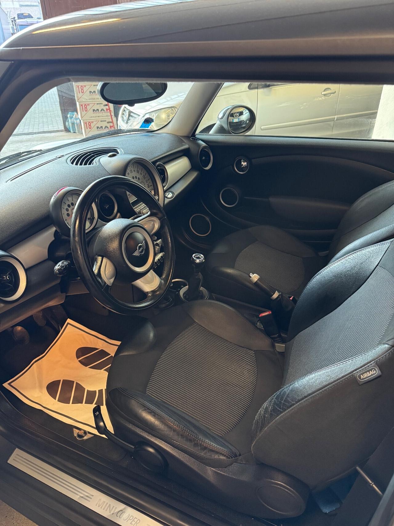 Mini 1.6 16V Cooper Chili