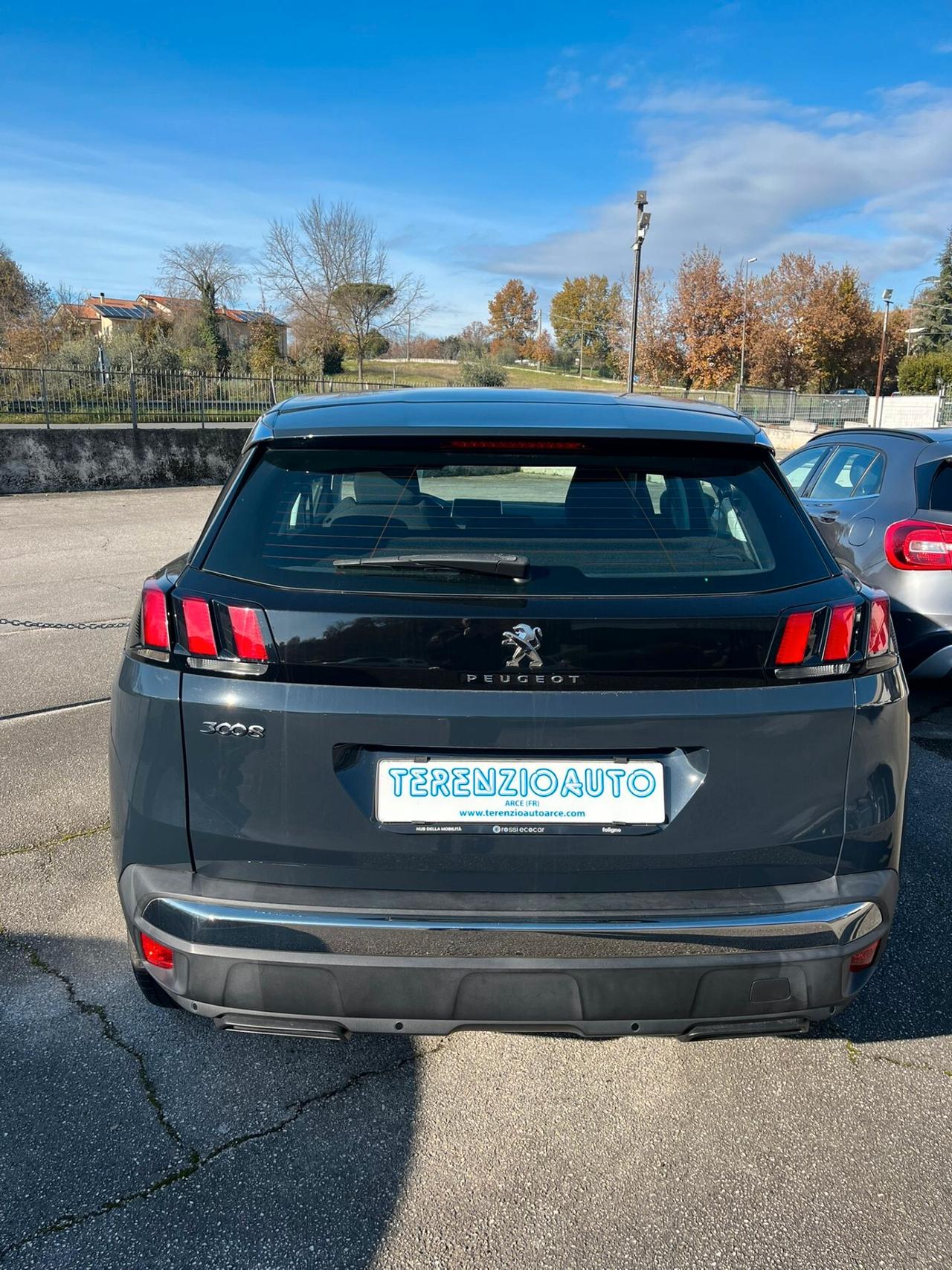 Peugeot 3008 BlueHDi 130 S&S Business