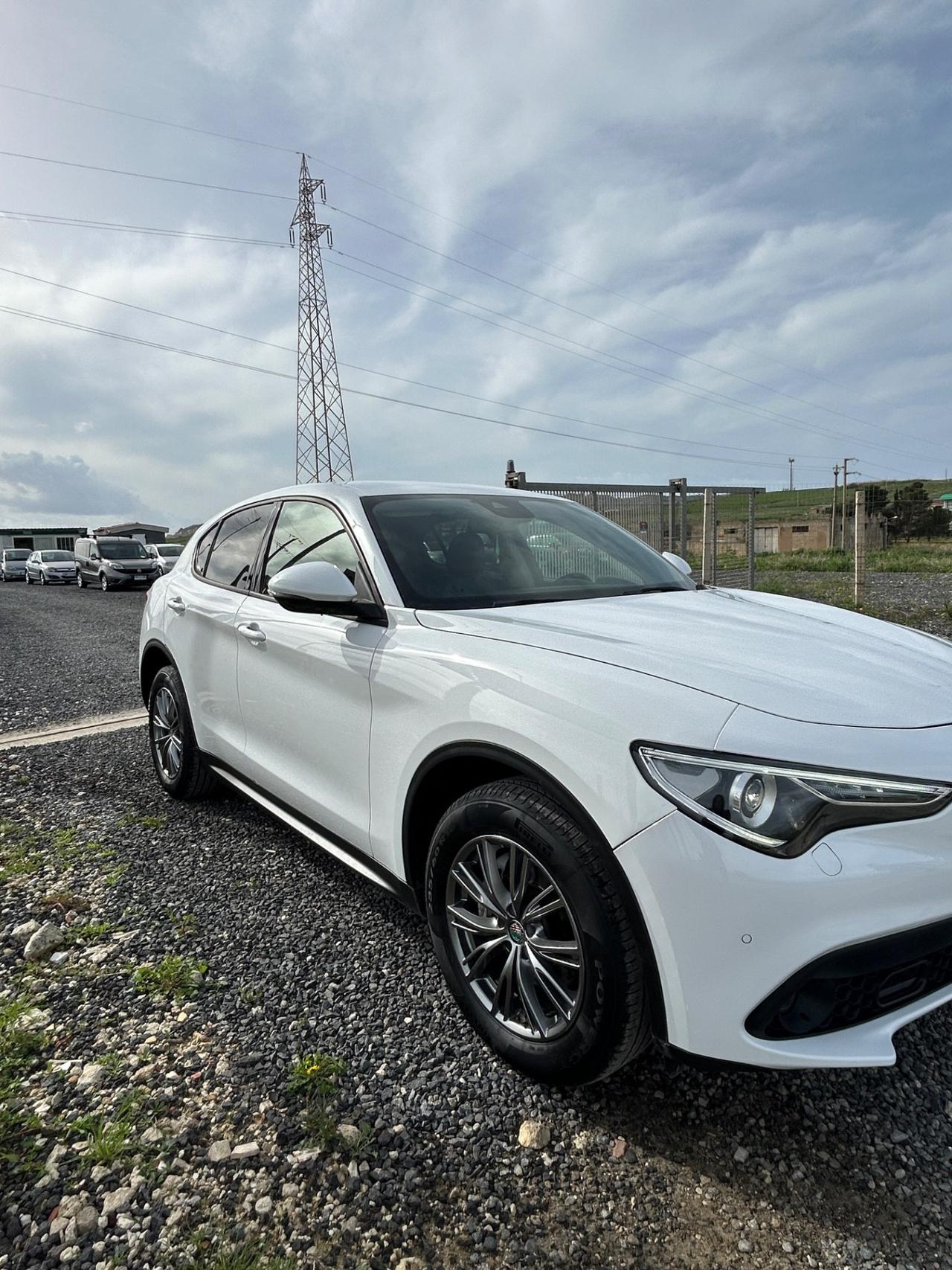 Alfa Romeo Stelvio 2.2 Turbodiesel 210 CV AT8 Q4 Executive