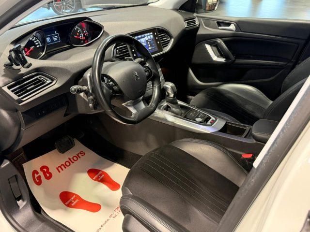 PEUGEOT 308 PureTech Turbo 130 S&S EAT6 Allure NAVI - BT - 17