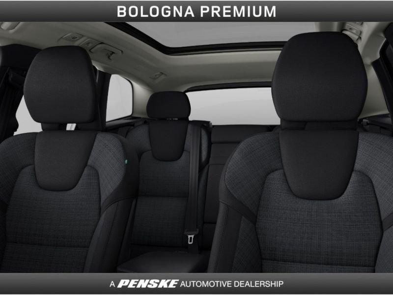 Volvo XC60 T6 Plug-in hybrid AWD automatico Core