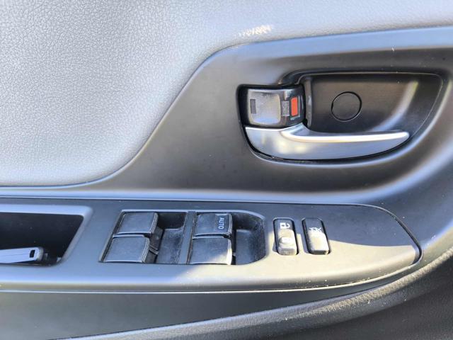 TOYOTA Yaris 1.3 5 porte Active Multidrive S Automatica