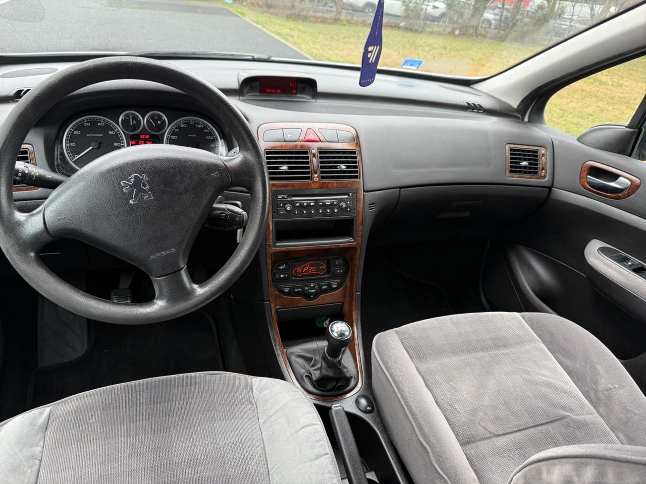 Peugeot 307 1.4 16V 5p. XR Plus