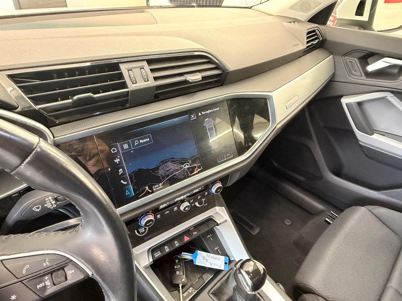 Audi Q3 35 TDI S tronic Business plus