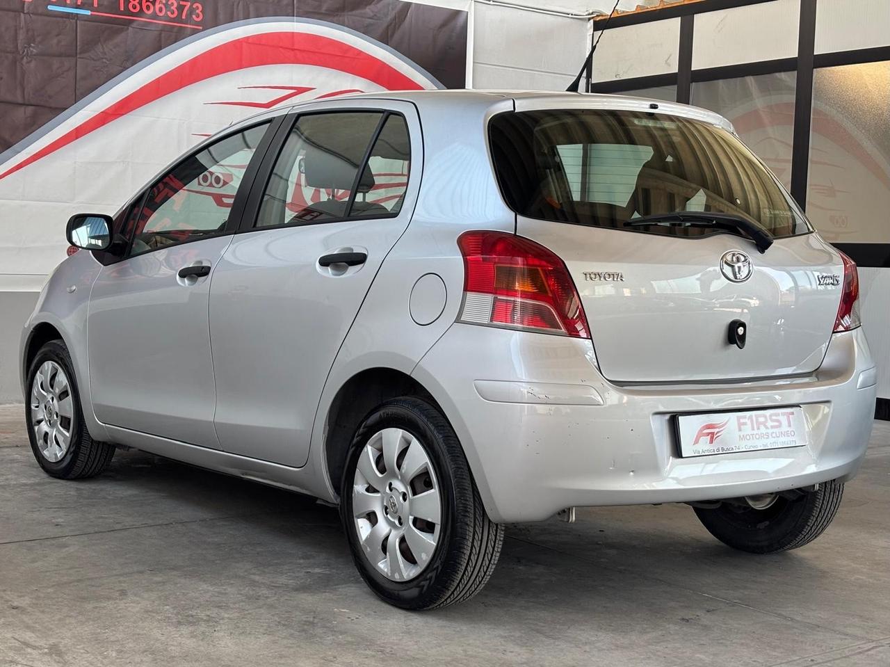 Toyota Yaris 1.0 5P Luxury pack