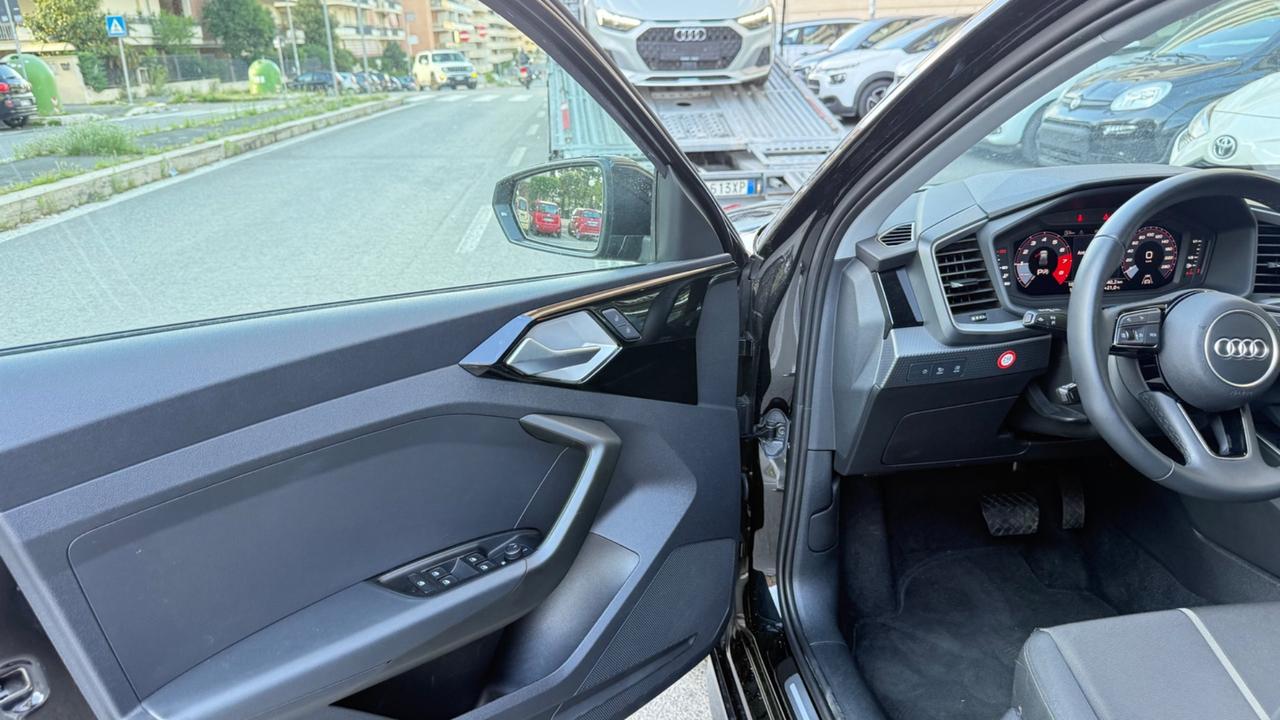Audi A1 allstreet 30 TFSI S tronic Business LED NAVI PDC CLIMA AUTOAMTICO PDC COCKPIT CLIMA AUTOMATICO