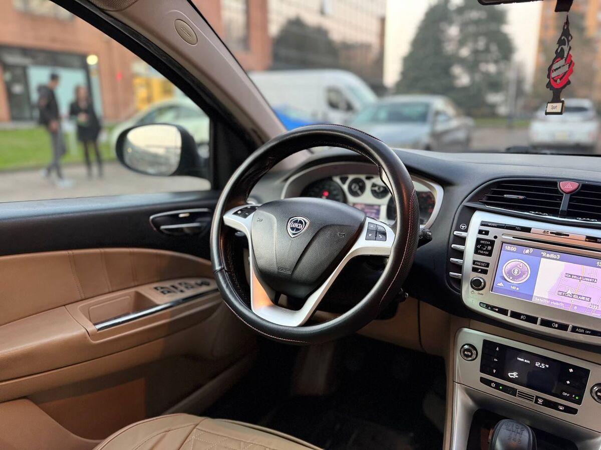 Lancia Delta 1.4 tjt Platino ecochic Gpl 120cv