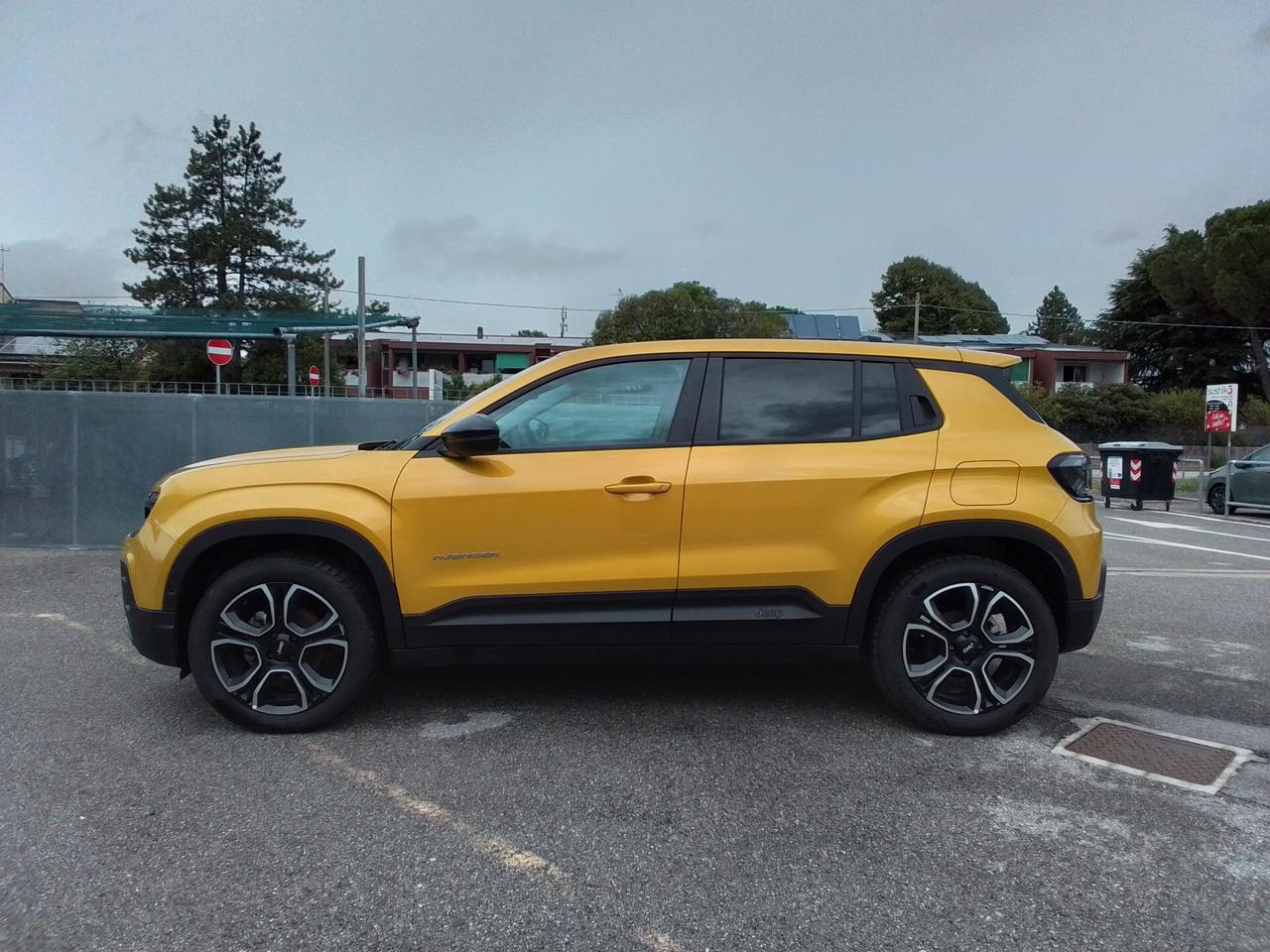 Jeep Avenger 1.2 Turbo 100 CV Summit