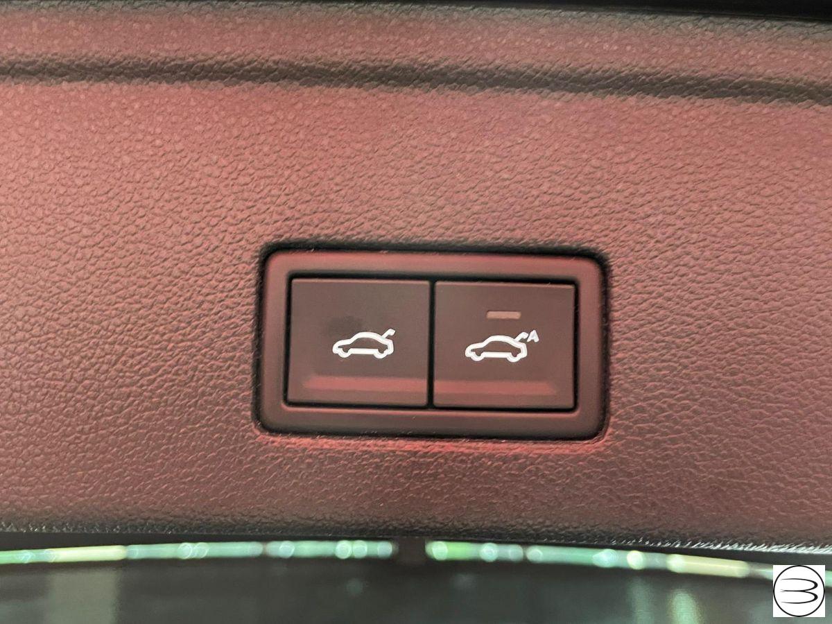 VOLKSWAGEN - Touareg - 3.0 TDI Advanced